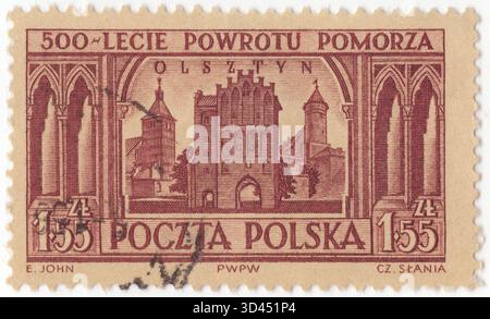POLOGNE — 16 octobre 1954 : timbre-poste violet foncé de 1,55 zloty sur crème représentant les monuments d'Olsztyn. Célébration du 500e anniversaire du retour de la Poméranie à la Pologne. Allenstein est une ville sur la rivière Łyna dans le nord de la Pologne. C'est la capitale de la voïvodie Warmian-Masurian, et est une ville avec des droits de comté. Olsztyn est la plus grande ville de Warmie, et est la capitale de la voïvodie depuis 1999. La même année, l'Université de Warmie et Masurie a été fondée à partir de la fusion de trois autres universités locales Banque D'Images