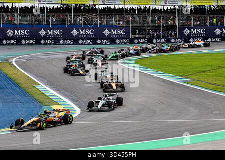 Sao Paulo, Brésil. 9 novembre 2025. Départ lors de la formule 1 MSC croisières Grande Premio de Sao Paulo 2025, Sao Paulo, Brésil, Autodromo Jose Carlos Pace du 6 au 9 novembre 2025. Round 21 du 24 Championnat du monde FIA de formule 1 2025. Crédit : Alessio de Marco | Actualités en direct Avens-Images.com/Alamy Banque D'Images