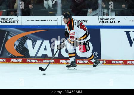 Landshut, Allemagne. 08 novembre 2025. Deutschland Cup 2025 Deutschland - Oesterreich AM 08.11.2025 in der VR-Bank Landshut Arena in Landshut Marc Michaelis ( Deutschland ) Foto : Revierfoto crédit : ddp Media GmbH/Alamy Live News Banque D'Images