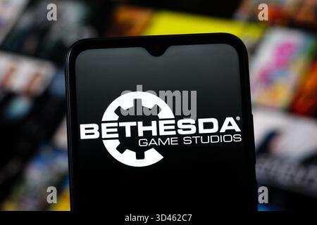 Canada. 8 novembre 2025. Dans cette illustration photo, le logo de Bethesda Game Studios est affiché sur l'écran d'un smartphone. (Crédit image : © Thomas Fuller/SOPA images via ZUMA Press Wire) USAGE ÉDITORIAL SEULEMENT ! Non destiné à UN USAGE commercial ! Banque D'Images