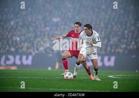 MOENCHENGLADBACH, ALLEMAGNE - 8 NOVEMBRE 2025 : Jakub Kaminski, Florian Neuhaus - le match de football de Bundesliga Borussia Moenchengladbach vs 1. FC Ko Banque D'Images