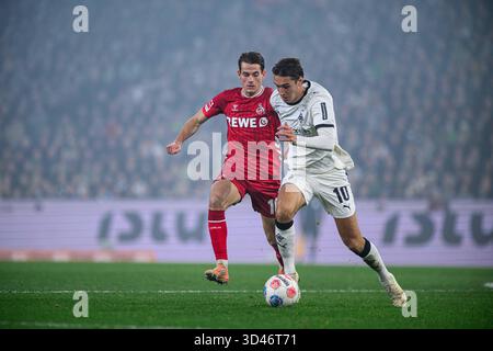 MOENCHENGLADBACH, ALLEMAGNE - 8 NOVEMBRE 2025 : Jakub Kaminski, Florian Neuhaus - le match de football de Bundesliga Borussia Moenchengladbach vs 1. FC Ko Banque D'Images