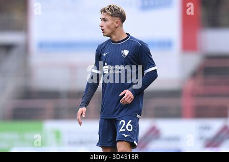 Oberhausen, Allemagne. 09 novembre 2025. Fussball Regionalliga Staffel Ouest 15. Spieltag Rot-Weiss Oberhausen - VfL Bochum II AM 09.11.2025 im Stadion Niederrhein in Oberhausen Keanu Kerbsties ( Bochum ) Foto : Revierfoto crédit : ddp Media GmbH/Alamy Live News Banque D'Images