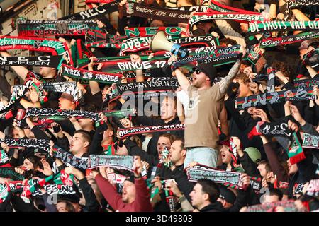 Nimègue, pays-Bas. 09 novembre 2025. NIJMEGEN, 09-11-2025, Goffertstade, saison 2025/2026, football néerlandais Eredivisie, match entre NEC et Groningue, photo montre crédit : Pro Shots/Alamy Live News Banque D'Images