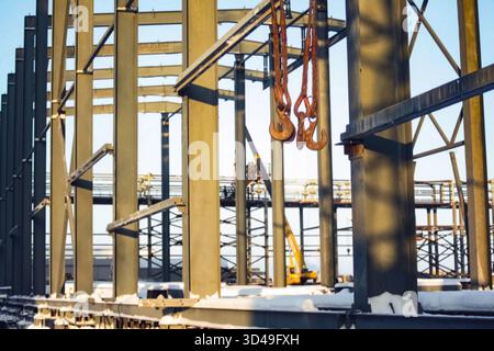 Raffinerie de pétrole. Construction d'une installation industrielle pétrolière Banque D'Images