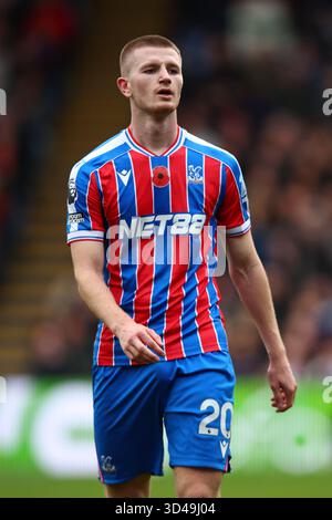 LONDRES, Royaume-Uni - 9 novembre 2025 : Adam Wharton de Crystal Palace lors du match de premier League entre Crystal Palace FC et Brighton & Hove Albion FC à Selhurst Park (crédit : Craig Mercer/ Alamy Live News) Banque D'Images
