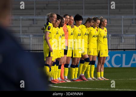 Londres, Royaume-Uni. 9 novembre 2025. L'équipe féminine de Tottenham Hotspur avant le match de Super League féminine des Barclays contre les lionnes de Londres au CopperJax Community Stadium. Crédit : Suzanne Lycett/Alamy. Banque D'Images