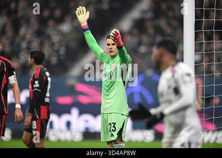 Francfort, Allemagne. 09 novembre 2025. Fussball 1. Bundesliga 10. Spieltag Eintracht Francfort - 1. FSV Mainz 05 AM 09.11.2025 im Deutsche Bank Park in Frankfurt Michael Zetterer ( Francfort ) la réglementation DFL interdit toute utilisation de photographies comme séquences d'images et/ou quasi-vidéo. Foto : Revierfoto crédit : ddp Media GmbH/Alamy Live News Banque D'Images