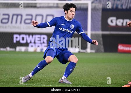 Gand, Belgique. 09 novembre 2025. Atsuki Ito de Gand photographié lors d'un match de football entre KAA Gent et KRC Genk, dimanche 09 novembre 2025 à Gand, le jour 14 de la première division 'Jupiler Pro League' 2025-2026 du championnat belge. BELGA PHOTO MAARTEN STRAETEMANS crédit : Belga News Agency/Alamy Live News Banque D'Images