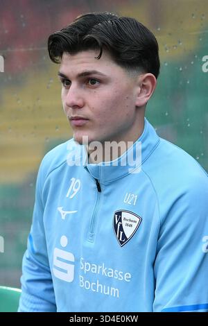 Oberhausen, Allemagne. 09 novembre 2025. Fussball Regionalliga Staffel Ouest 15. Spieltag Rot-Weiss Oberhausen - VfL Bochum II AM 09.11.2025 im Stadion Niederrhein in Oberhausen Lirim Jashari ( Bochum ) Foto : Revierfoto crédit : ddp Media GmbH/Alamy Live News Banque D'Images
