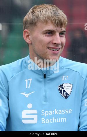 Oberhausen, Allemagne. 09 novembre 2025. Fussball Regionalliga Staffel Ouest 15. Spieltag Rot-Weiss Oberhausen - VfL Bochum II AM 09.11.2025 im Stadion Niederrhein in Oberhausen Ben Heuser ( Bochum ) Foto : Revierfoto crédit : ddp Media GmbH/Alamy Live News Banque D'Images