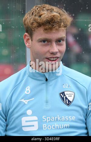 Oberhausen, Allemagne. 09 novembre 2025. Fussball Regionalliga Staffel Ouest 15. Spieltag Rot-Weiss Oberhausen - VfL Bochum II AM 09.11.2025 im Stadion Niederrhein in Oberhausen Lennart Koerdt ( Bochum ) Foto : Revierfoto crédit : ddp Media GmbH/Alamy Live News Banque D'Images