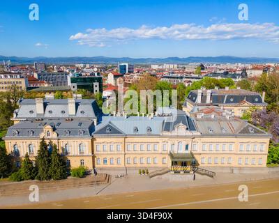 La National Art Gallery vue panoramique aérienne à Sofia. Sofia est la capitale et la plus grande ville de Bulgarie. Banque D'Images