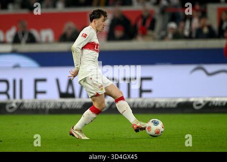 Fussball ; Spieltag 10 ; 1. Bundesliga ; saison 2025/2026, VfB Stuttgart gegen FC Augsburg AM 09.11.2025 à Stuttgart. UBz : 06 Angelo Stiller, VfB Stuttgart. Banque D'Images
