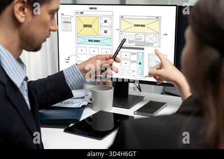 Le logiciel de conception de site Web fournit un modèle rapide pour les affaires de détail en ligne et le commerce électronique Banque D'Images