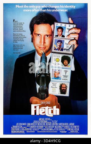 Fletch (1985) réalisé par Michael Ritchie et mettant en vedette Chevy Chase, Joe Don Baker et Dana Wheeler-Nicholson. Un journaliste d'investigation est empêtré dans un complot de meurtre lorsqu'un millionnaire lui demande de commettre un meurtre apparemment suspect par pitié. Photographie d'une affiche américaine originale de 1985 À USAGE ÉDITORIAL EXCLUSIF. Crédit : BFA / Universal Pictures Banque D'Images