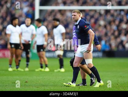 PHOTO INÉDITE DATÉE du 08/11/2025 Finn Russell écossais après avoir reçu un traitement pour une blessure lors du match Quilter Nations Series au Scottish Gas Murrayfield, Édimbourg. L'affrontement écossais Finn Russell reste avec l'équipe et sera évalué cette semaine pour déterminer s'il peut être impliqué dans le test de dimanche contre l'Argentine à Murrayfield. Date de la photo : samedi 8 novembre 2025. Banque D'Images