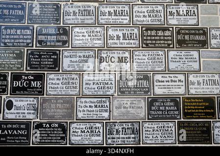Église catholique de Fatima. Ex-voto. mur. Ho Chi Minh ville. Vietnam. Église catholique de Fatima 016951 109 Banque D'Images
