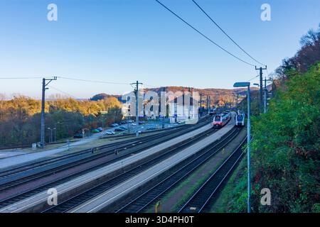Straß à Steiermark : gare de Spielfeld-Straß, trains de ÖBB à Süd-Steiermark, Steiermark, Styrie, Autriche Banque D'Images