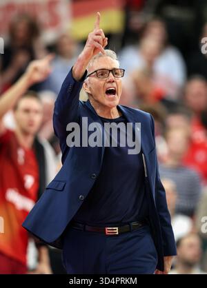 Gordon Herbert, entraîneur-chef du FC Bayern Munich FC Bayern MŸnchen Virtus Bologna Basketball EuroLeague match de la saison régulière 8 entre le FC Bayern Munich et Virtus Bologna au SAP Garden le 30 octobre 2025 à Munich, Allemagne. © diebilderwelt / Alamy Stock Banque D'Images