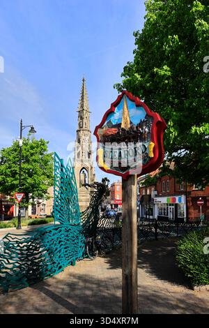 Le panneau de la ville et Handley Monument, Sleaford Town, Lincolnshire, Angleterre, Royaume-Uni Banque D'Images