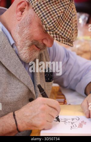 Philippe Etchebest, chef et présentateur de télévision, à la Foire du livre de Brive, France. Banque D'Images