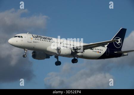 Lufthansa Airbus A320 Banque D'Images