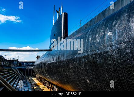 HMS Ocelot ( S17) dans la cale sèche no 3 du chantier naval historique de Chatham Banque D'Images