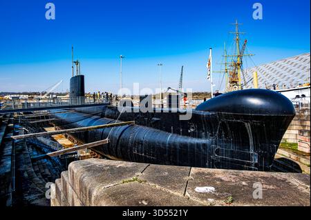 HMS Ocelot ( S17) dans la cale sèche no 3 du chantier naval historique de Chatham Banque D'Images
