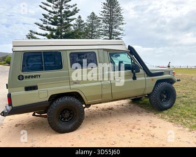 Toyota Landcruiser Troop Carrier Rugged 4WD 1996 Banque D'Images