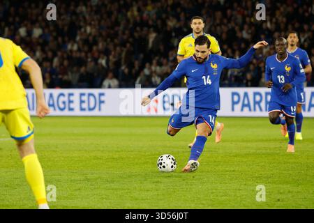 Paris, France. 13 novembre 2025. La française Rayan Cherki lors du match de qualification de la Coupe du monde de football 2026, France vs Ukraine au stade du Parc des Princes, Paris, France le 13 novembre 2025. Photo de Henri Szwarc/ABACAPRESS.COM crédit : Abaca Press/Alamy Live News Banque D'Images