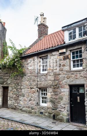 Aberdeen, Écosse, Royaume-Uni - 7 juillet 2024 : L'architecture typique de la vieille ville historique d'Aberdeen, Écosse, Royaume-Uni. Banque D'Images