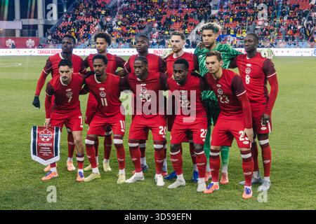 Toronto, Canada. 13 novembre 2025. Toronto, Canada, 13 novembre 2025 photo de l'équipe du Canada lors du match amical international masculin entre le Canada et l'Équateur au BMO Field à Toronto, Canada (USAGE ÉDITORIAL SEULEMENT). (Curtis Wong/SPP) crédit : SPP Sport Press photo. /Alamy Live News Banque D'Images