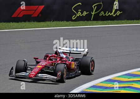 7 novembre 2925 ; Sao Paulo, Brésil Charles Leclerc (mon) Scuderia Ferrari SF-25 lors des essais libres du Grand Prix F1 du Brésil à Autodromo Jose Carlos Pace Banque D'Images