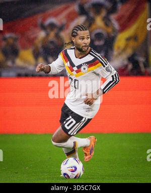 Luxembourg, Allemagne. 14 novembre 2025. Serge Gnabry (DFB) Luxembourg - Allemagne Luxembourg - Deutschland 14.11.2025 crédit : Moritz Muller/Alamy Live News Banque D'Images