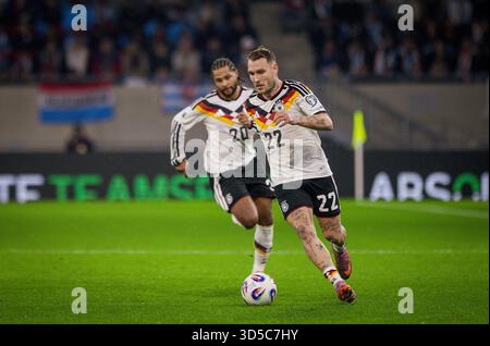 Luxembourg, Allemagne. 14 novembre 2025. David Raum (DFB) Serge Gnabry (DFB) Luxembourg - Allemagne Luxembourg - Deutschland 14.11.2025 crédit : Moritz Muller/Alamy Live News Banque D'Images