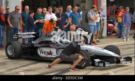 Journée historique de Minardi 2025. Piergiorgio Rotter McLaren MP4/15 réplique Banque D'Images