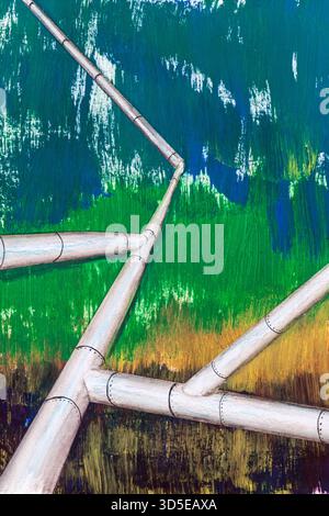 Peinture avec des tuyaux ramifiés sur un fond abstrait. Cette image a été peinte par le photographe. Photographe est la même chose que peintre. Banque D'Images