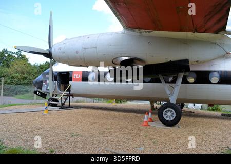 Le dernier avion de ligne Handley page Series 100 à turbopropulseurs survivant exposé au Museum of Berkshire Aviation, Woodley, Royaume-Uni Banque D'Images