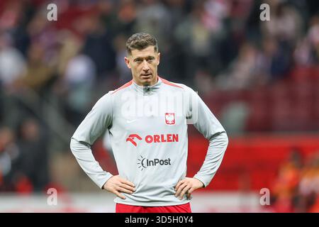 Varsovie, Pologne. 14 novembre 2025. Robert Lewandowski de Pologne vu lors de warum-up avant le match Pologne - pays-Bas dans la Coupe du monde des qualifications d'Europe 2026 au PEG Narodowy Stadium. Crédit : SOPA images Limited/Alamy Live News Banque D'Images
