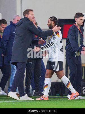Luxembourg, Luxembourg. 14 novembre 2025. Serge Gnabry, de l'Allemagne, entraîneur-chef de DFB Julian Nagelsmann, Bundestrainer, Nationaltrainer, dans le match de qualification de la Coupe du monde de la FIFA 2026 LUXEMBOURG - ALLEMAGNE 0-2 dans la saison 2025/2026 le 14 novembre 2025 au Luxembourg. Photographe : ddp images/STAR-images crédit : ddp Media GmbH/Alamy Live News Banque D'Images
