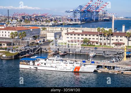 Port de Los Angeles quais de la garde côtière américaine et bâtiment administratif Banque D'Images