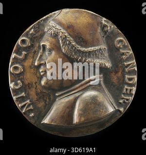 Une médaille dans le style de Niccolò Fiorentino représentant Niccolò Gander. La pièce présente un portrait avers avec une gravure détaillée et des éléments de design classiques de la Renaissance. Banque D'Images