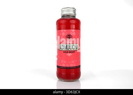 Lidl Solevita Wild Berry Kombucha - pays de Galles, Royaume-Uni - 31 octobre 2025 Banque D'Images