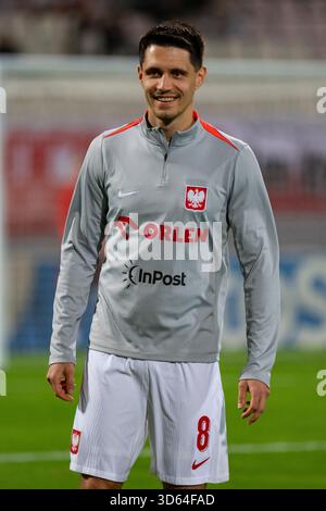 Attard, Malte. 17 novembre 2025. Bartosz Kapustka, polonais, lors du match du Groupe G de qualification de la Coupe du monde de la FIFA 2026 opposant Malte et la Pologne au stade national Ta' Qali à Attard, Malte, le 17 novembre 2025 (photo Andrew SURMA/Sipa USA). Crédit : Sipa USA/Alamy Live News Banque D'Images