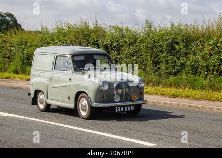 Années 1960 60 années soixante gris Austin A3 Van 948 cc A-Series moteur à essence., Van Countryman Estate ; automobile à Preston, Royaume-Uni Banque D'Images