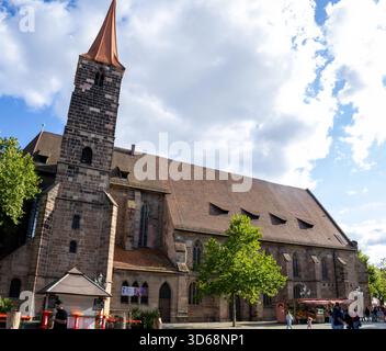 - Eglise Jakob à Nuremberg, Bavière, Allemagne, avec une architecture gothique époustouflante, des détails complexes et un charme historique dans un européen dynamique Banque D'Images