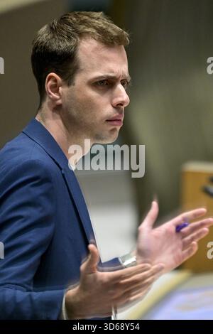 Bruxelles, Belgique. 19 novembre 2025. Jos D'Haese du PVDA photographié lors d'une session plénière du Parlement flamand à Bruxelles, mercredi 19 novembre 2025. BELGA PHOTO DIRK WAEM crédit : Belga News Agency/Alamy Live News Banque D'Images