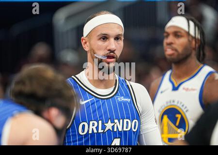 Orlando, Floride, États-Unis, 18 novembre 2025, Orlando Magic Guard Jalen Suggs #4 au Kia Center. (Crédit photo : Marty Jean-Louis/Alamy Live News Banque D'Images