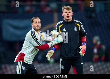 Oliver Baumann gardien de but allemand Alexander Nuebel d'Allemagne dans le match de qualification de la Coupe du monde de la FIFA 2026 ALLEMAGNE, Slovaquie. , . Le 17 novembre 2025 à Leipzig, Allemagne. Photographe : ddp images/STAR-images crédit : ddp Media GmbH/Alamy Live News Banque D'Images